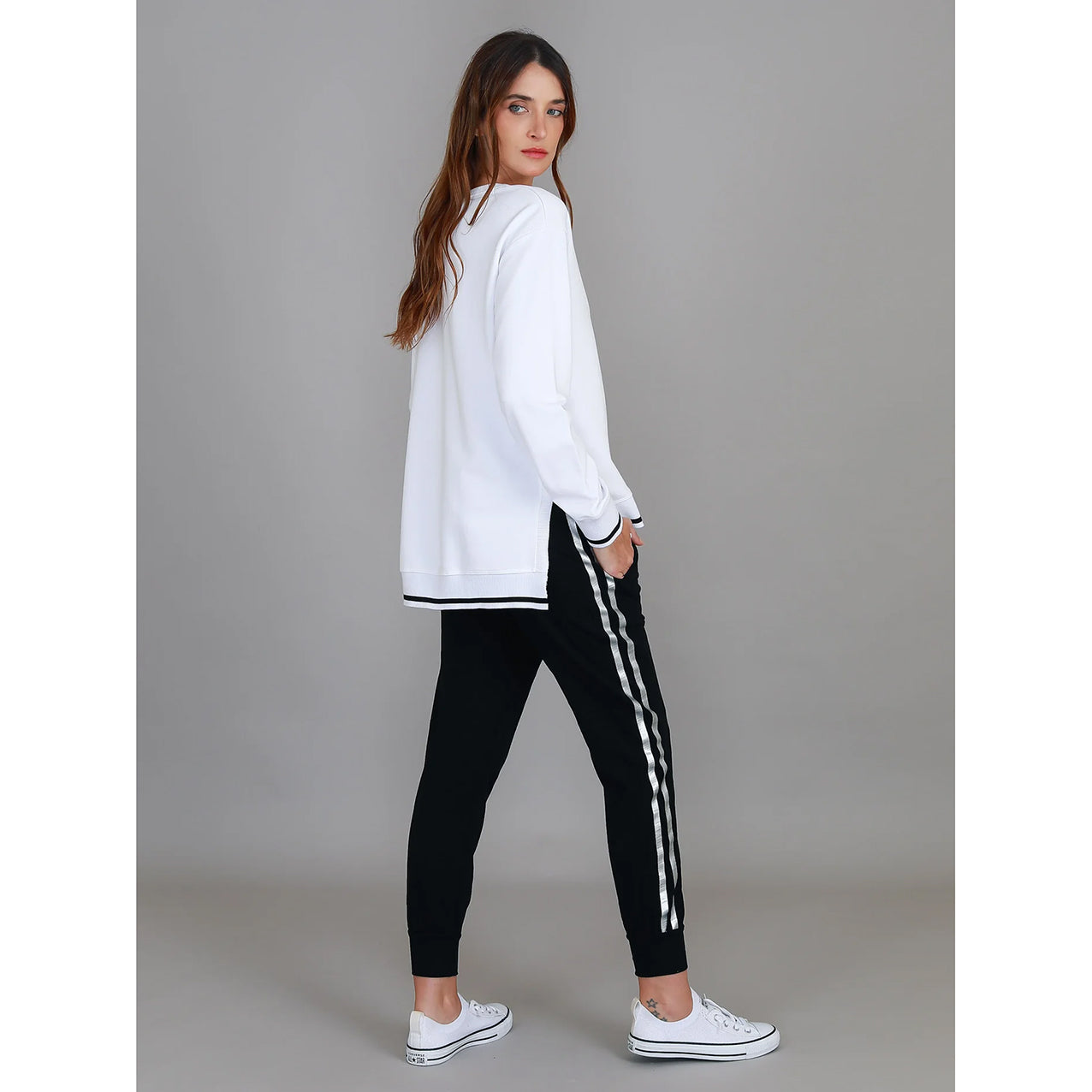 Lanna Logo Sweater White