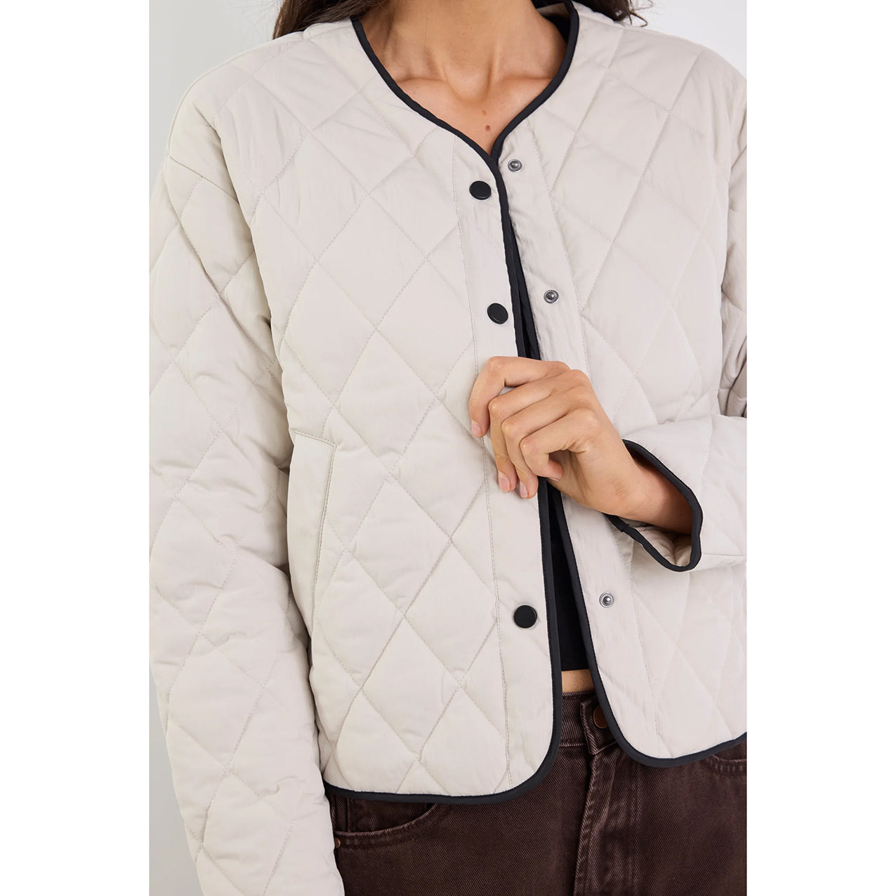 Apex Bone Contrast Piping Puffer Jacket