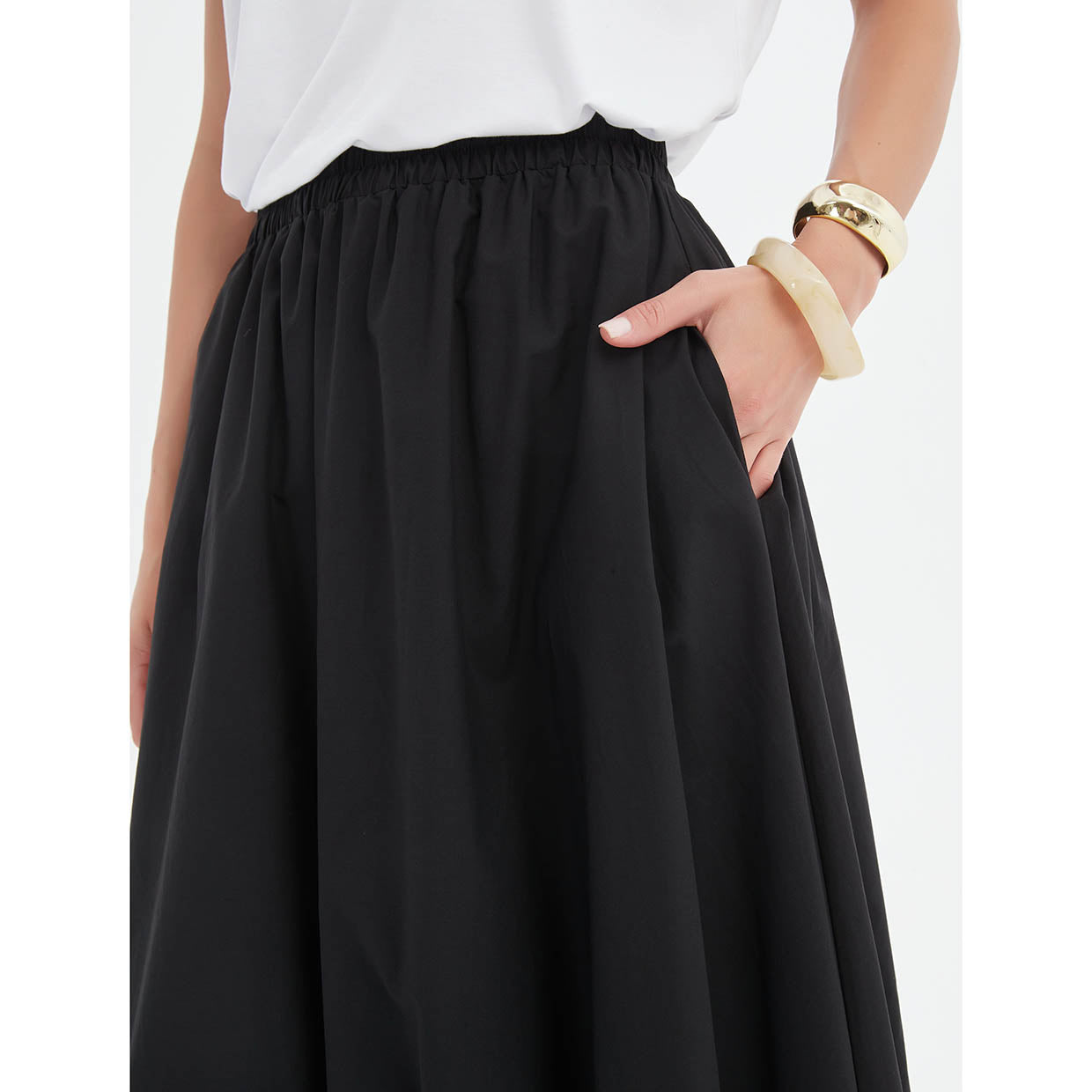 Pin Tuck Hem Skirt Black