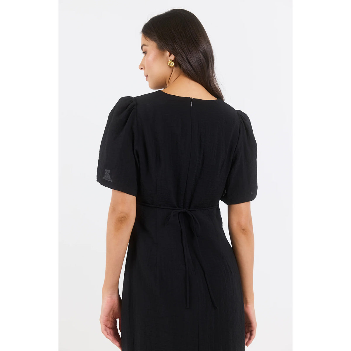 Commend Black Texture Maxi Dress