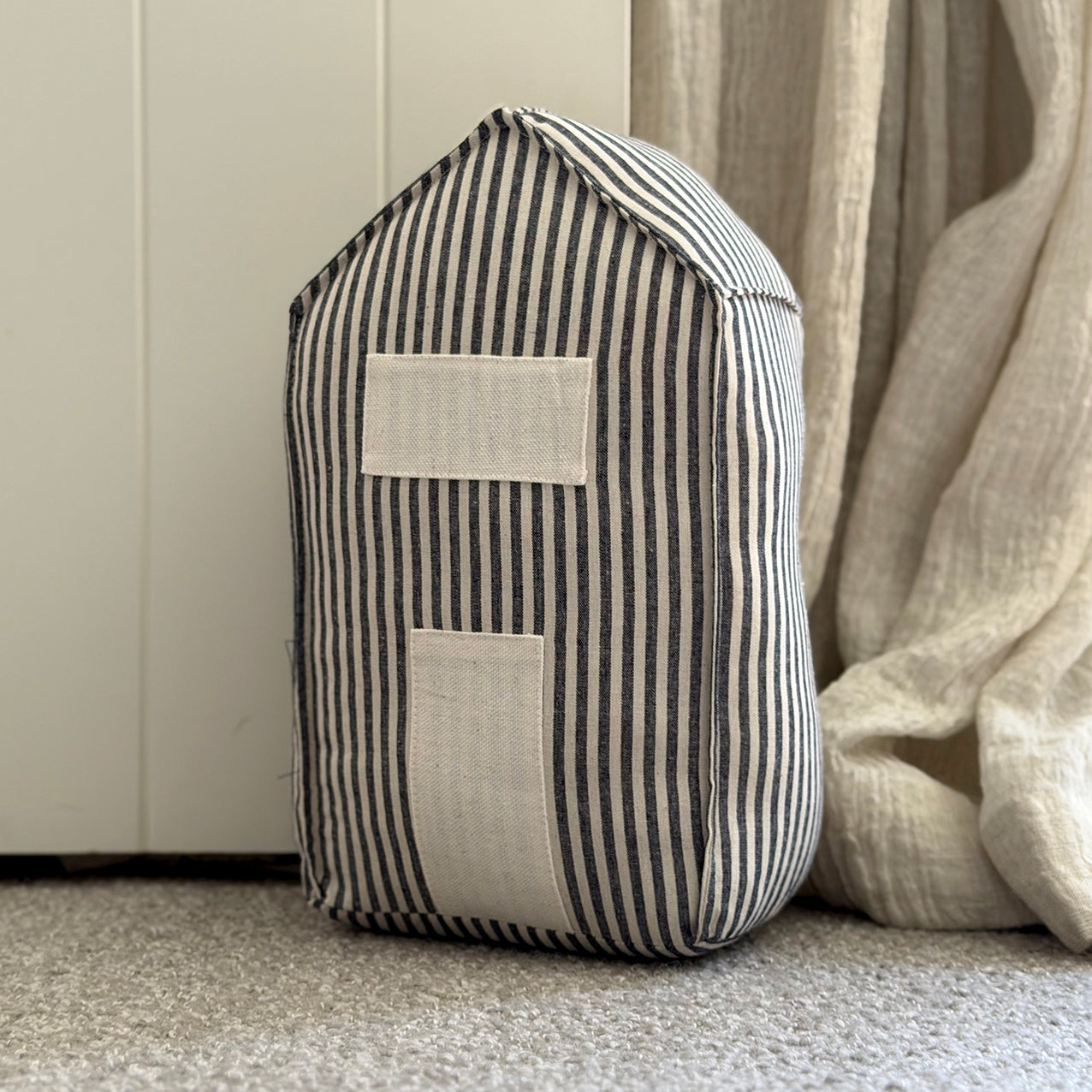Doorstop House Stripe Grey/White
