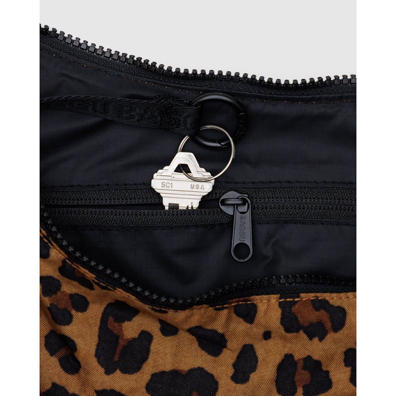 Baggu Medium Nylon Crescent Bag Leopard