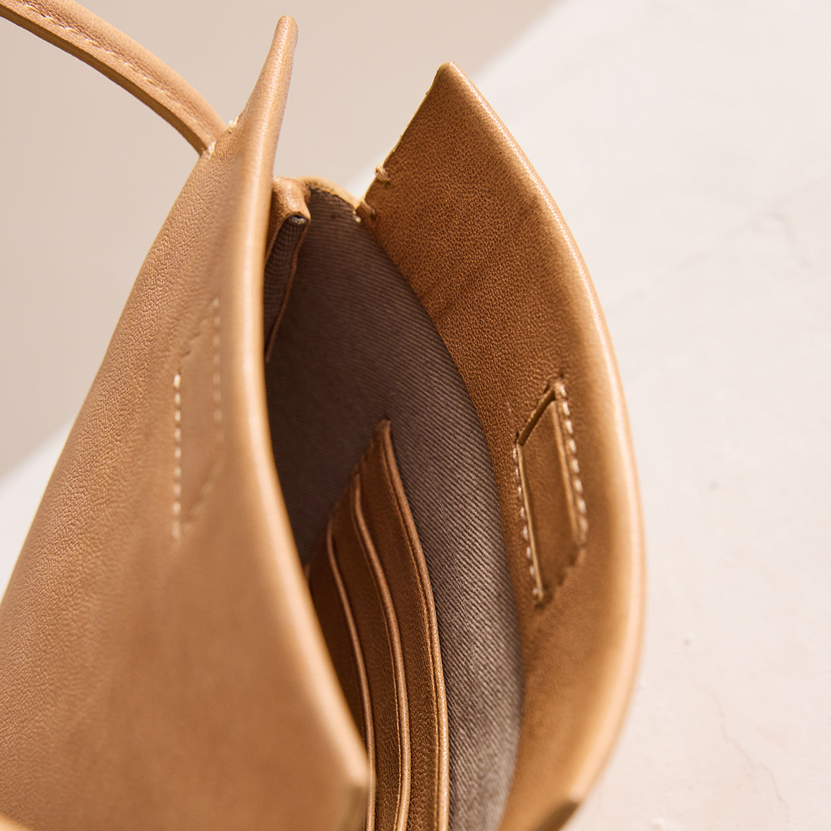 Marina Pouch Tan