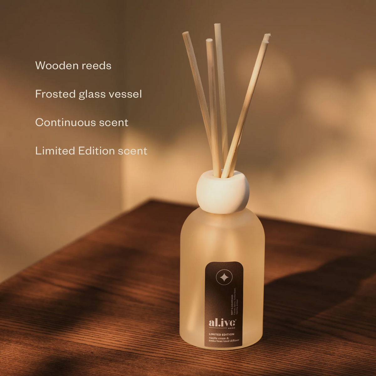 Holiday Reed Diffuser Vanilla Cream & Tonka Bean
