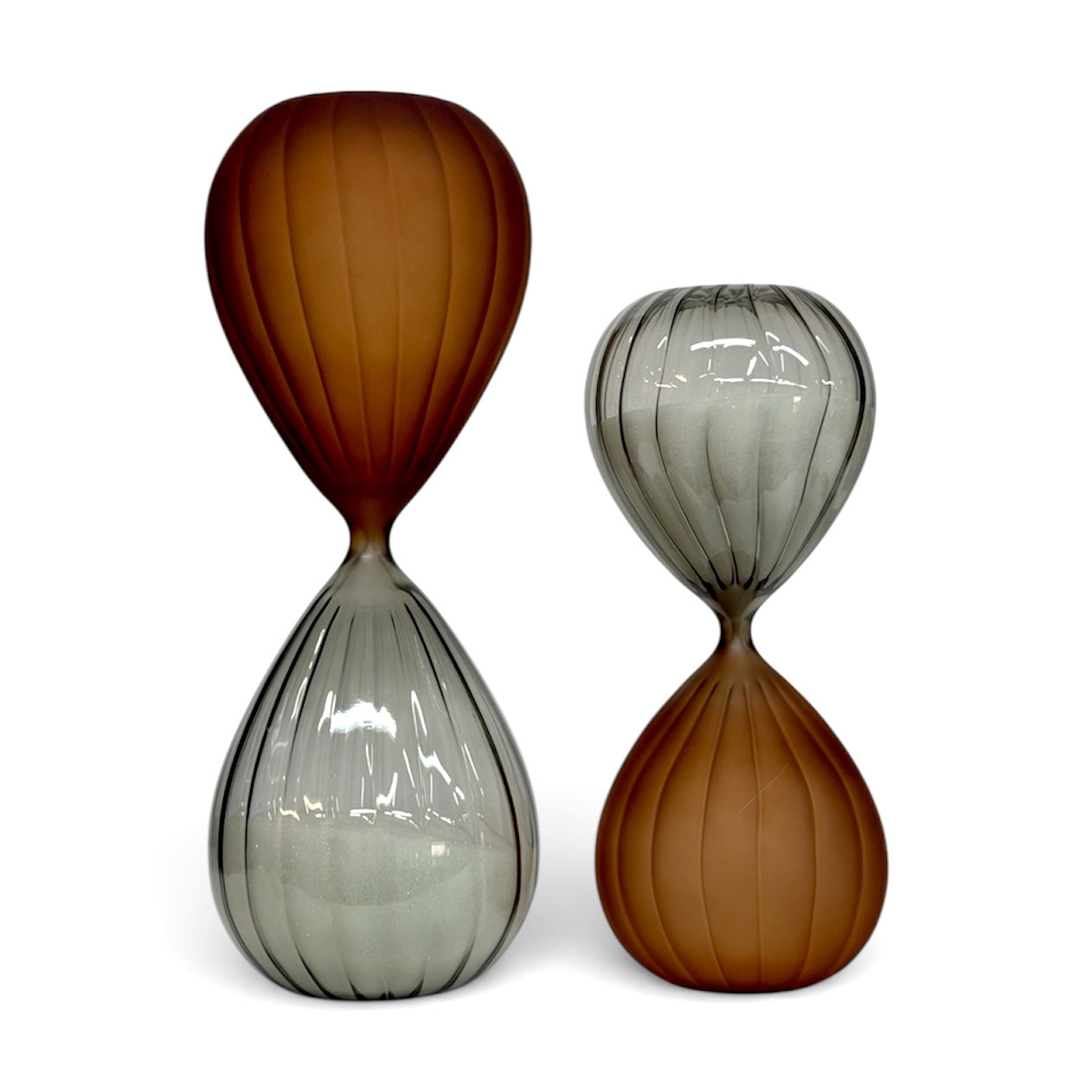 Frosted Ribbed Hour Glass