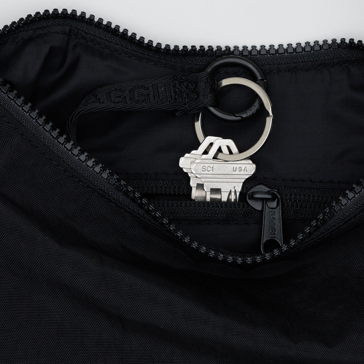 Baggu Small Nylon Crescent Bag Black