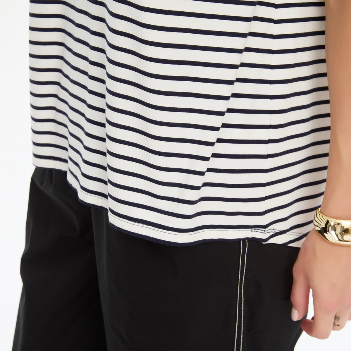 Stripe V Neck Swing Tee White/Black