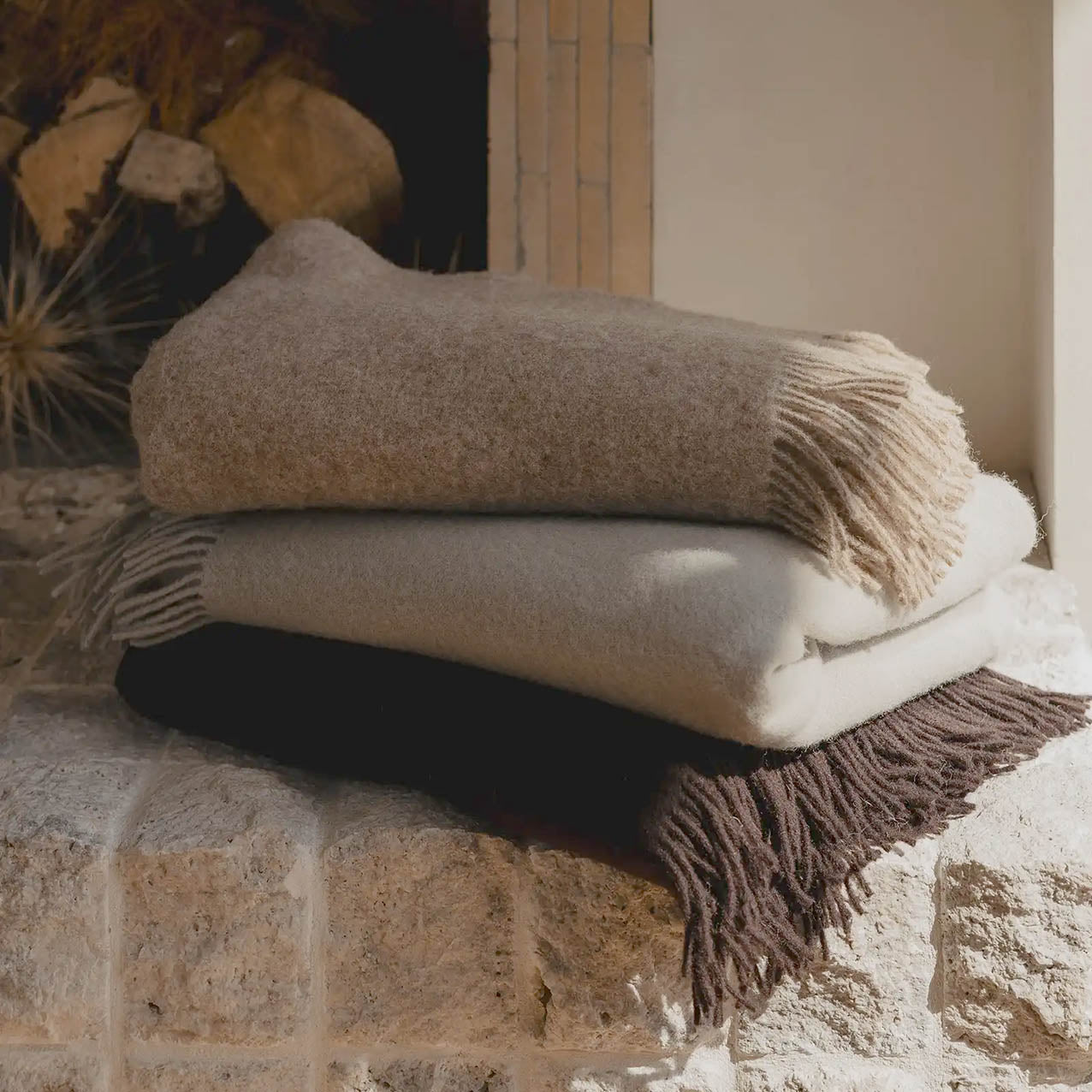 Nevis Throw Backberry Throw 130x200cm