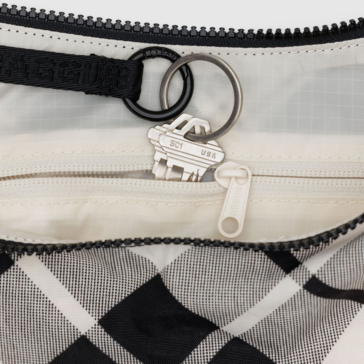 Baggu Medium Nylon Crescent Bag Mixed Plaid