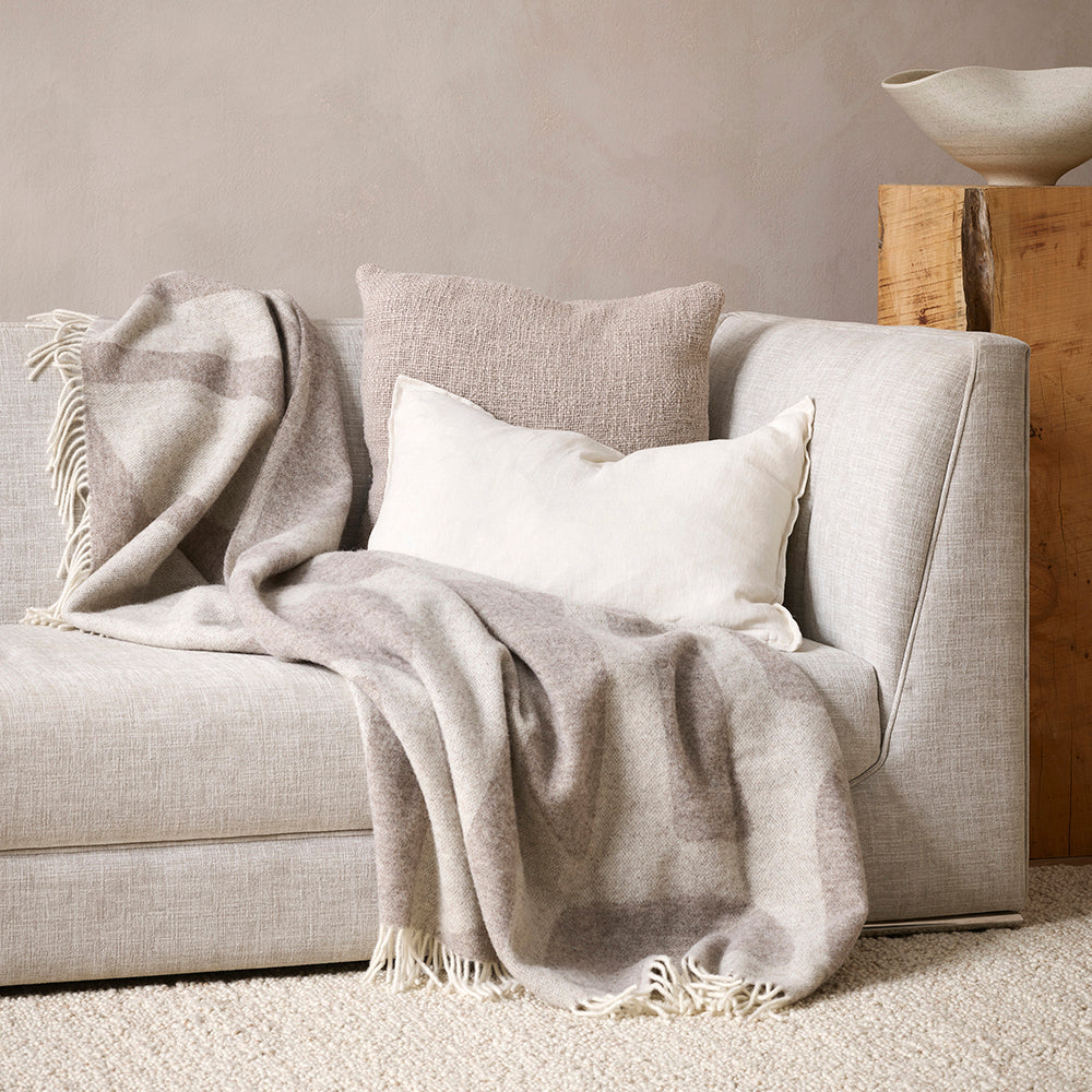 Flagstone Throw Fawn