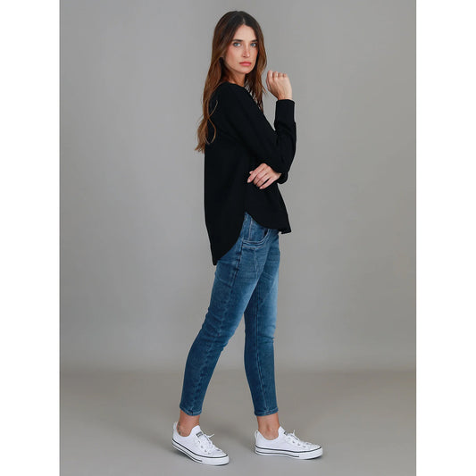 Charlette Curve Hem Sweater Black