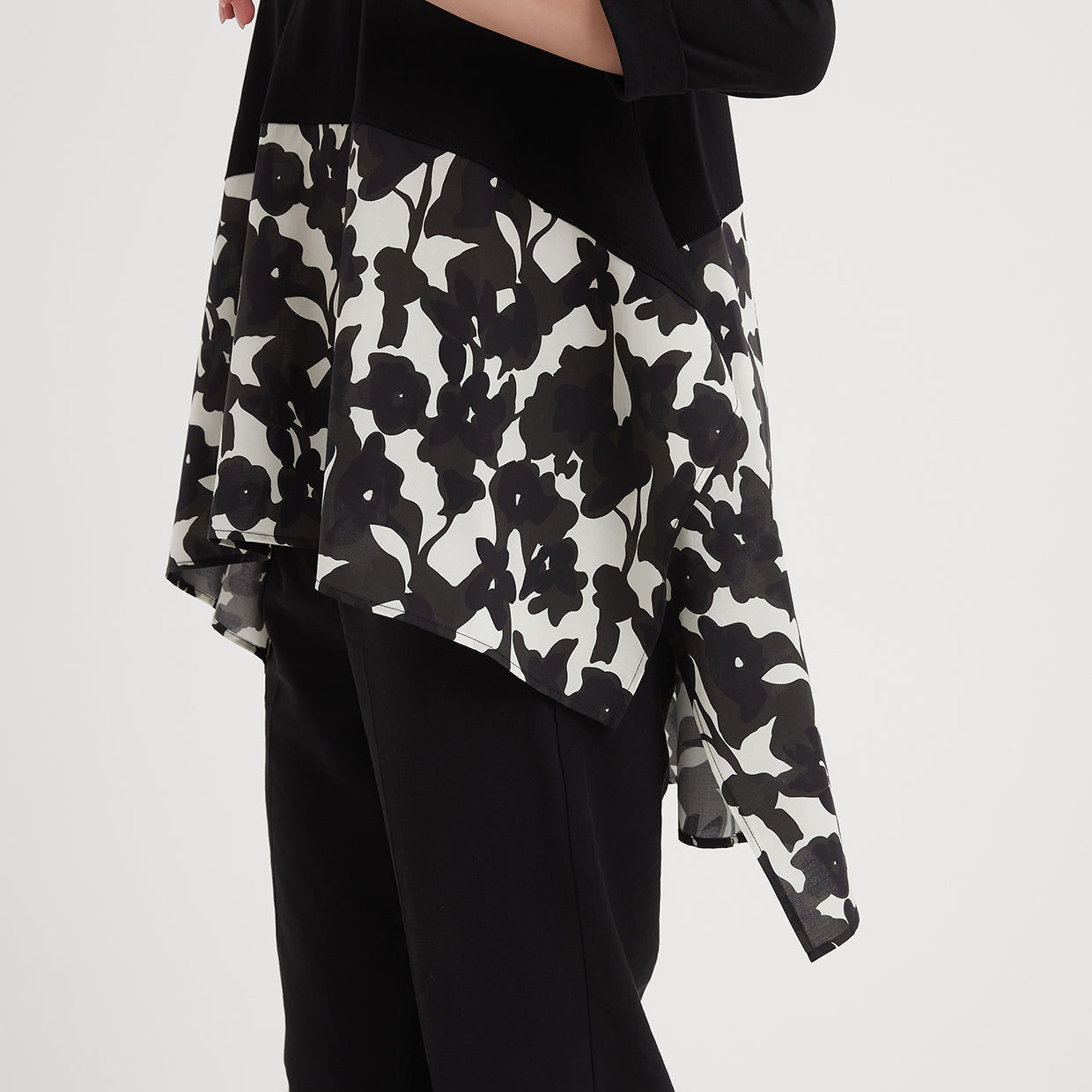 3/4 Sleeve Ava Combi Top Black Floral