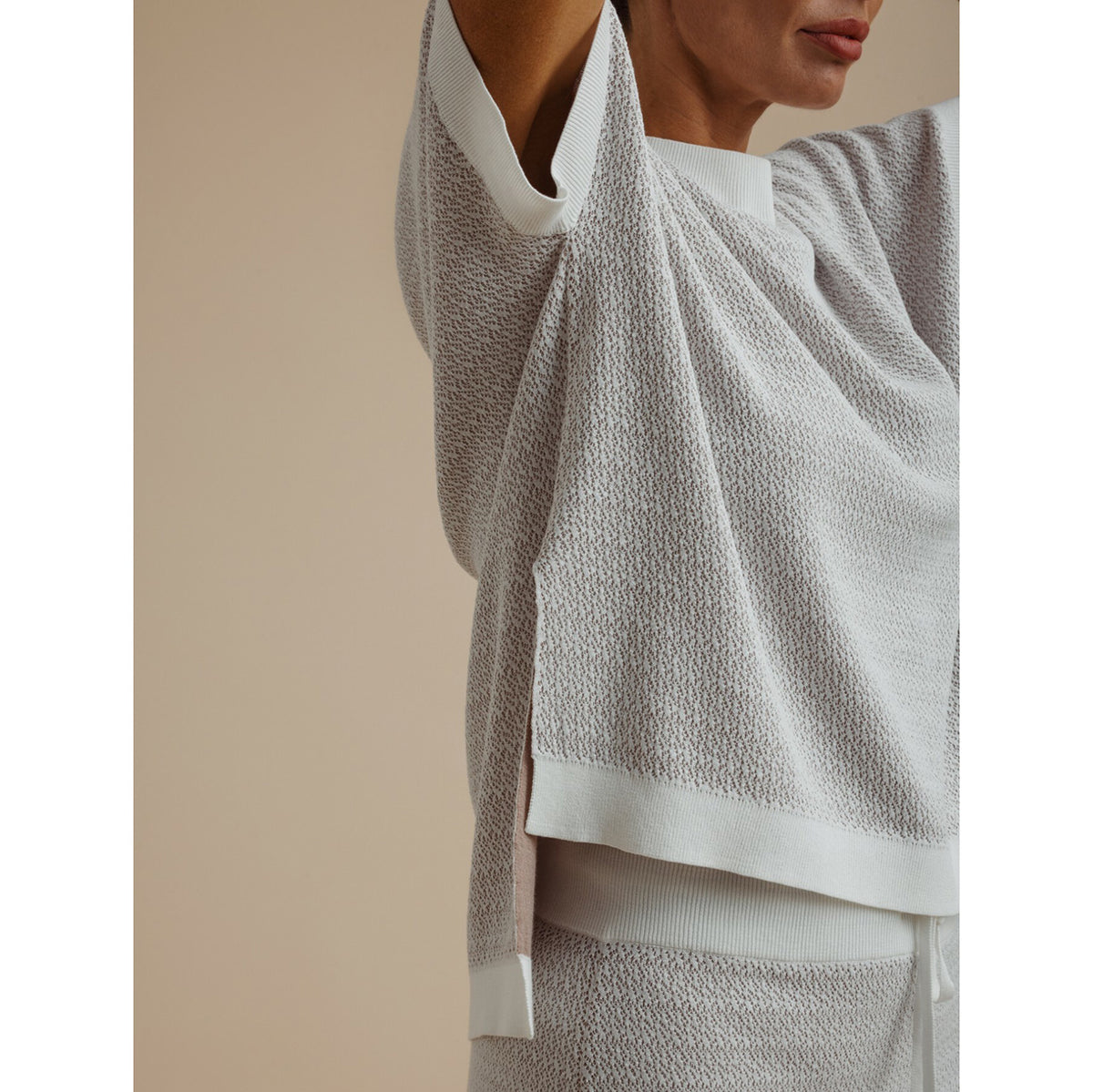 Crepe Knitted Tee Pullover Salt/Granite