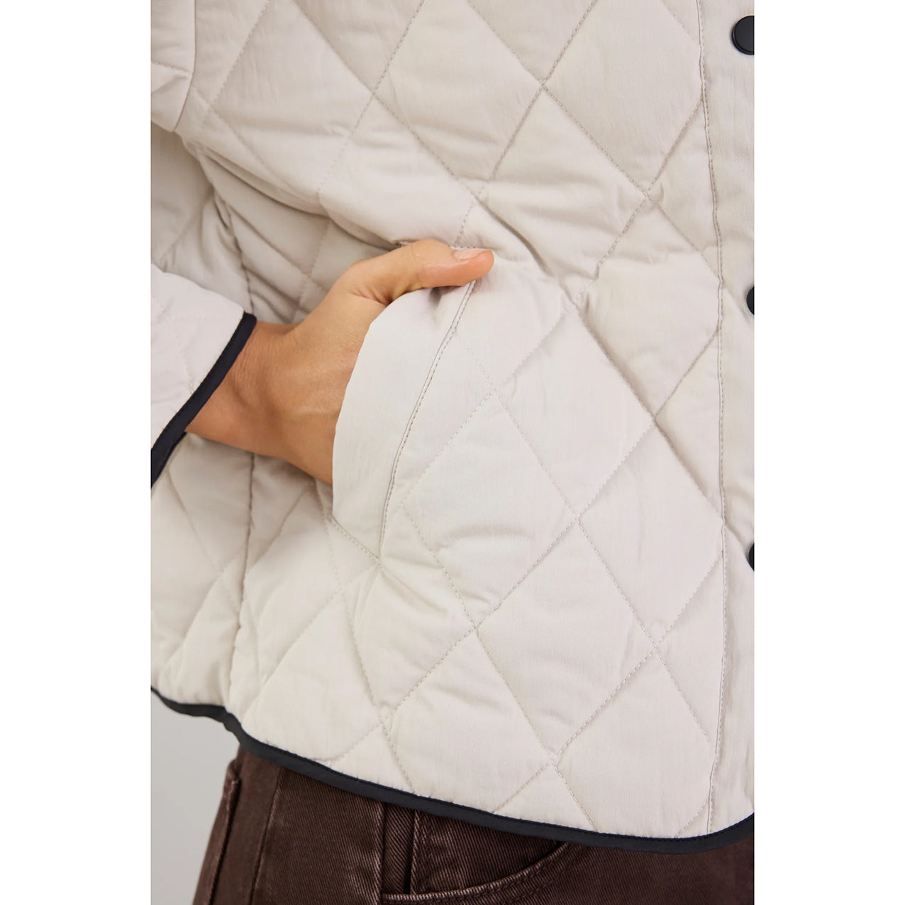 Apex Bone Contrast Piping Puffer Jacket
