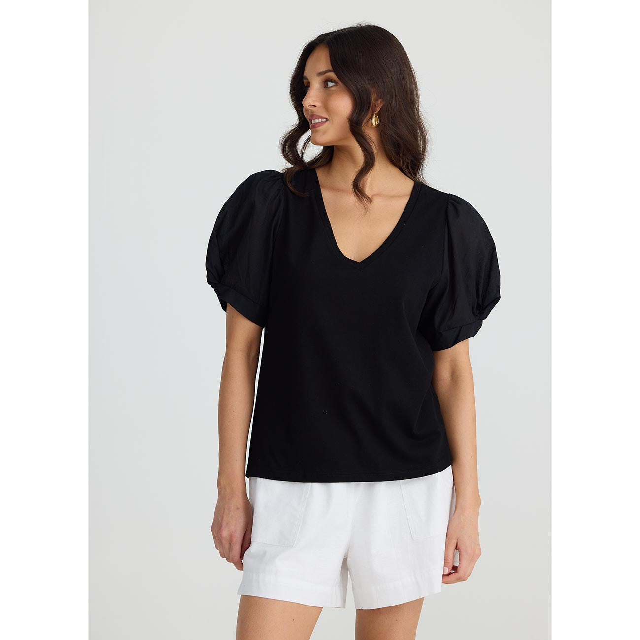 Abigail V-Neck Tee Black