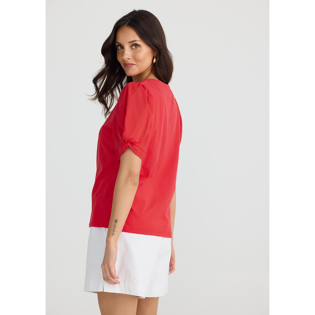 Abigail V-Neck Tee Chilli