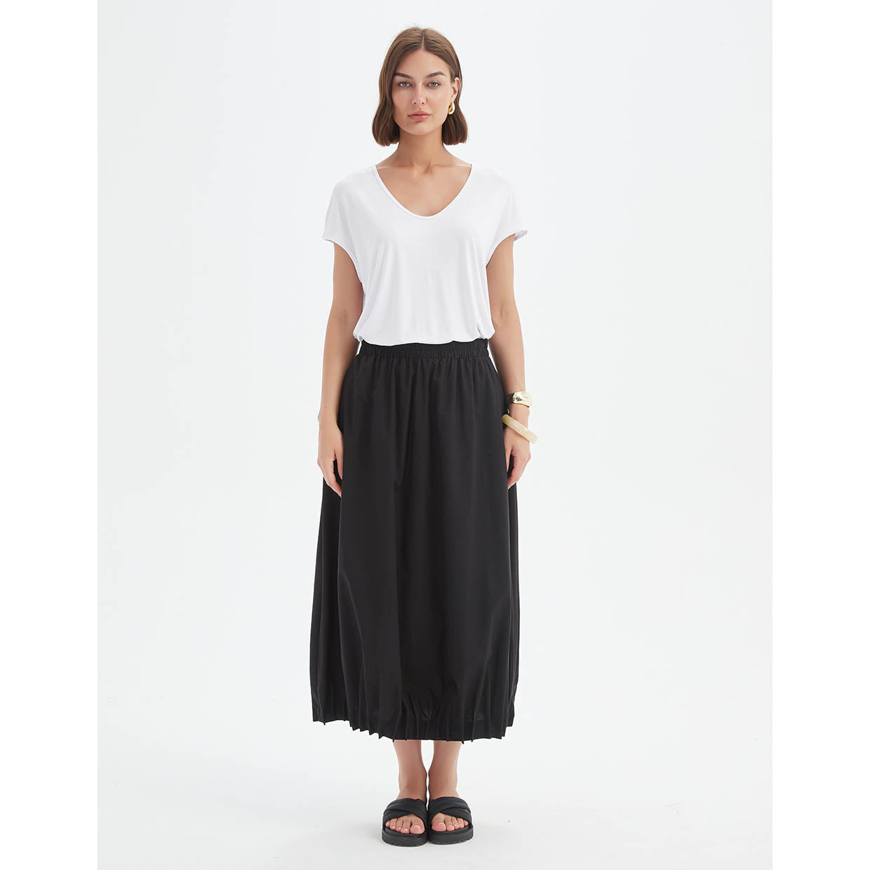 Pin Tuck Hem Skirt Black