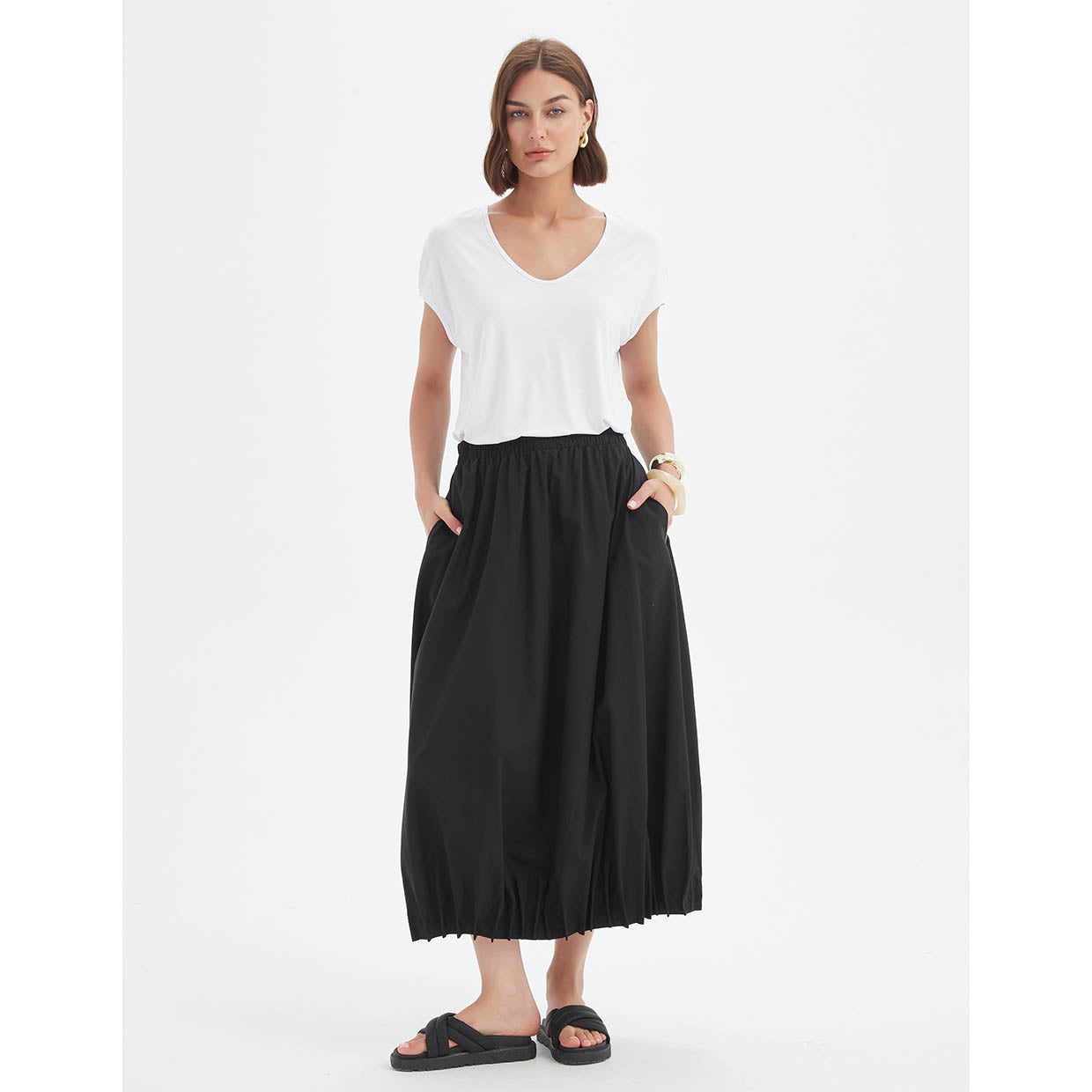 Pin Tuck Hem Skirt Black