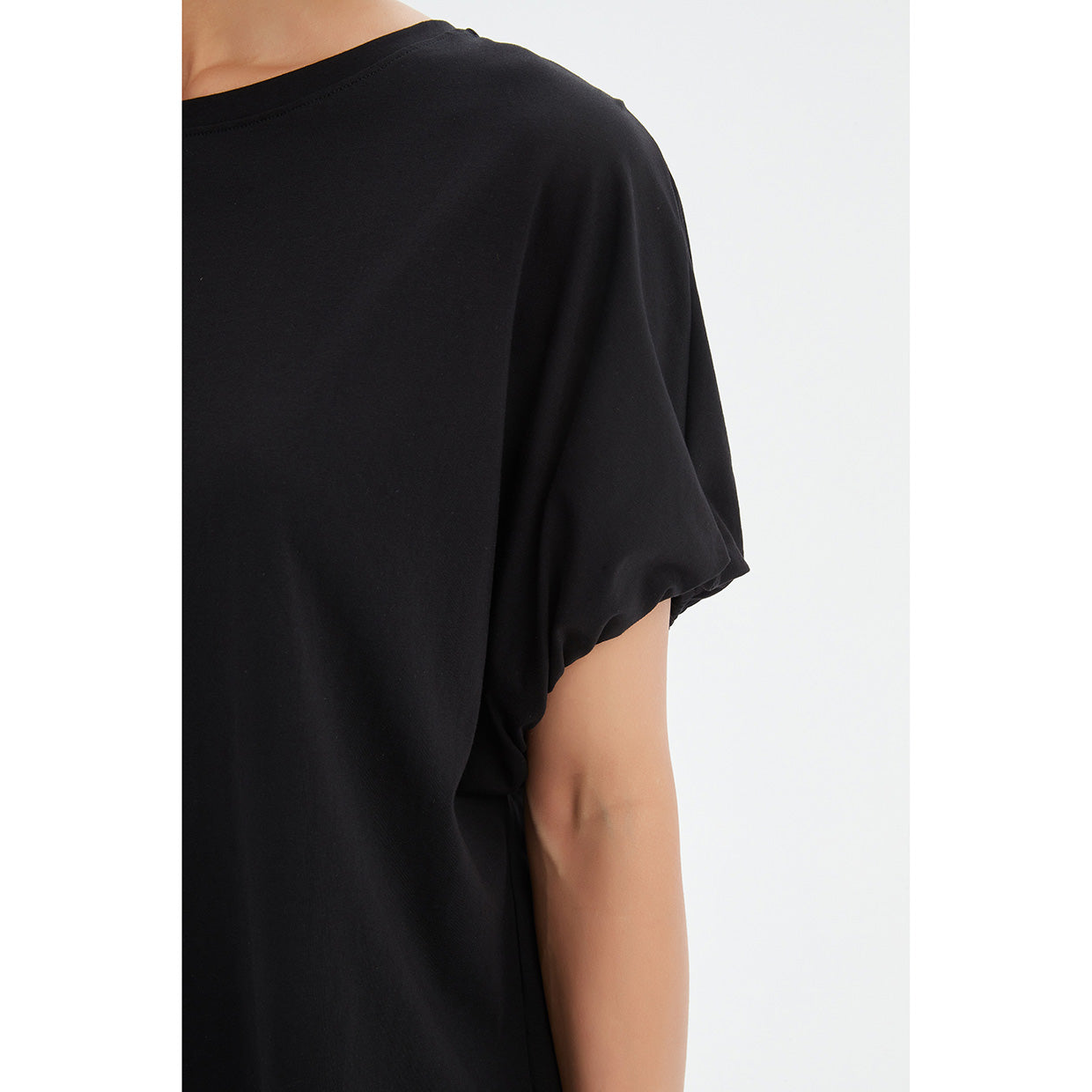 Bubble Sleeve Tee Black
