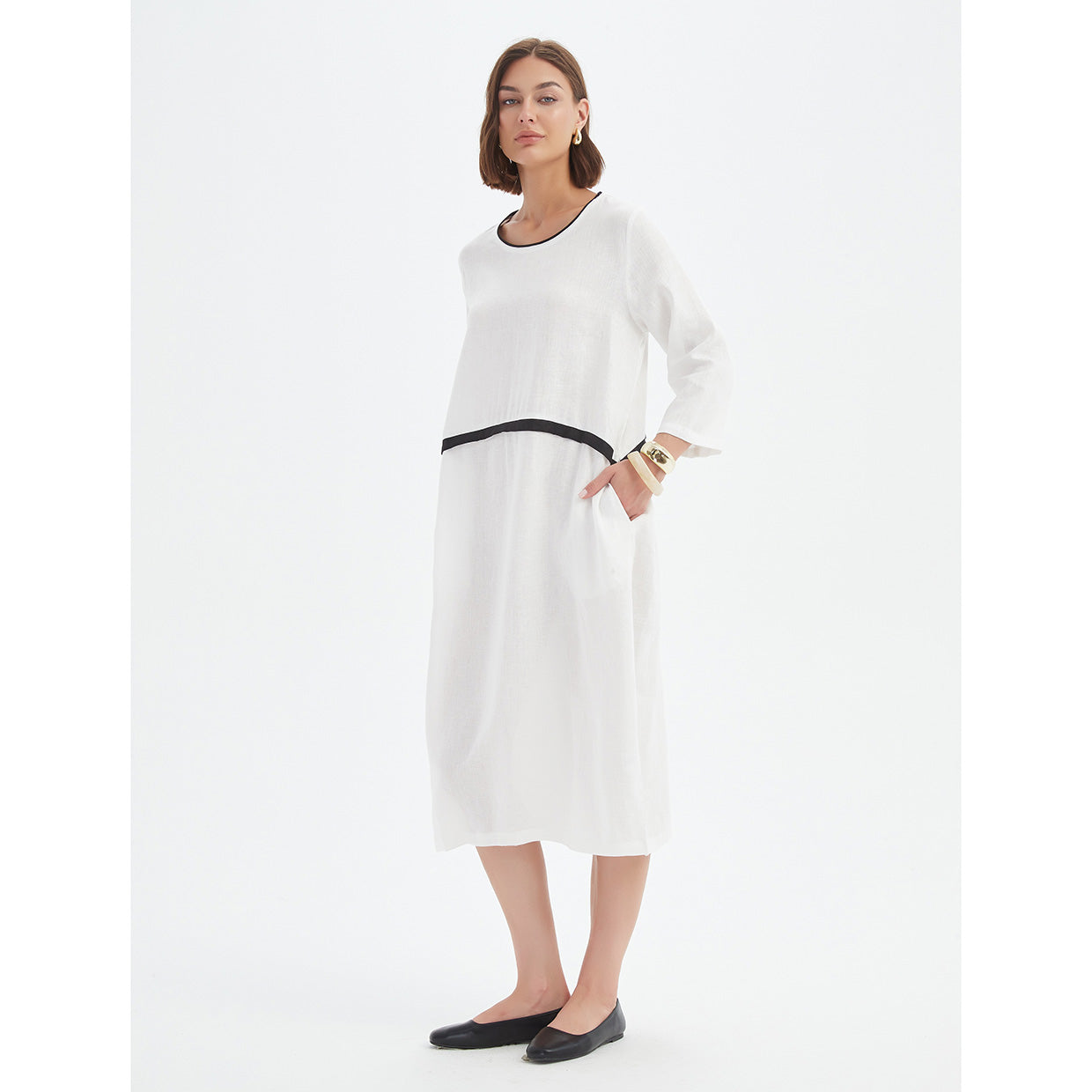 Contrast Trim Ovoid Dress Cream