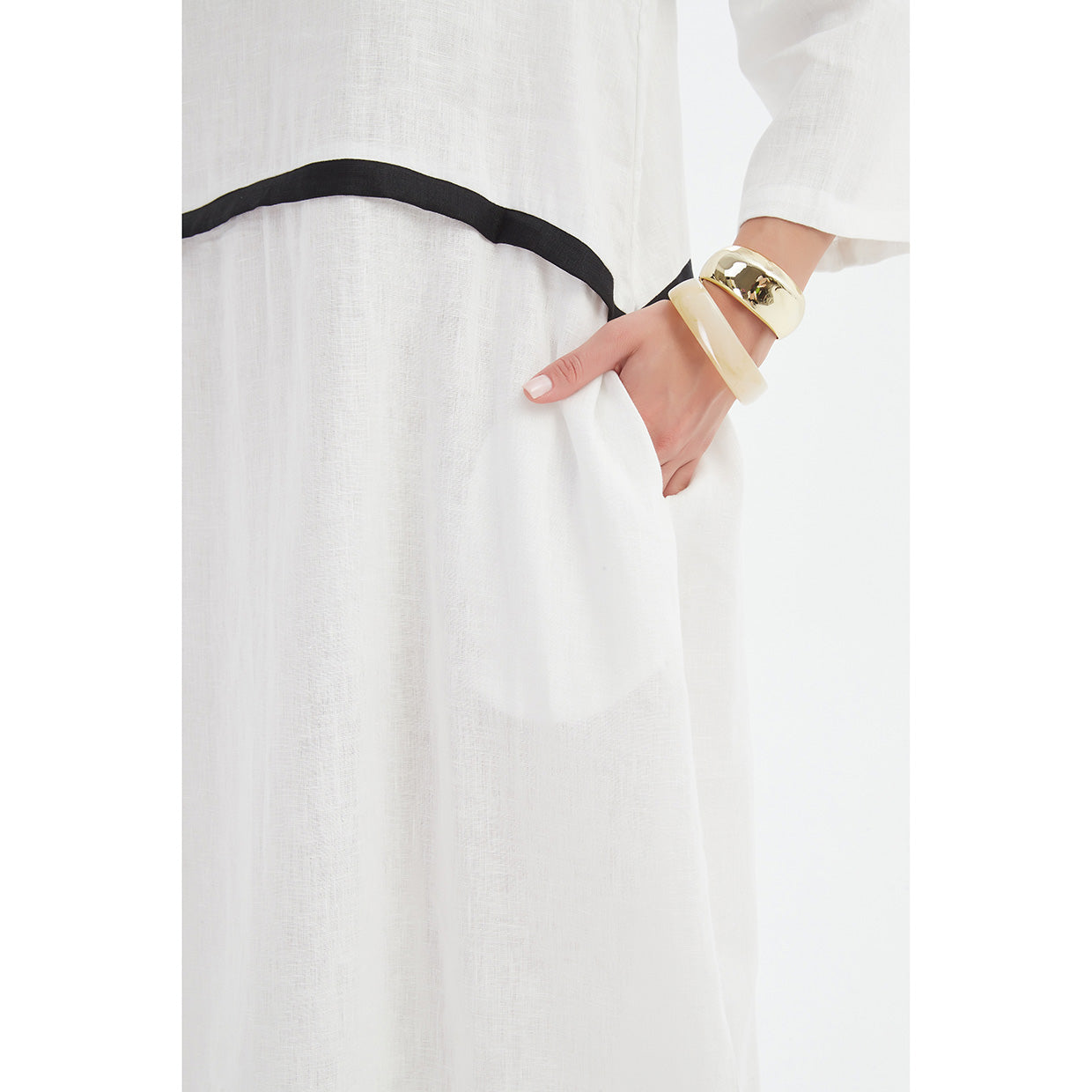 Contrast Trim Ovoid Dress Cream
