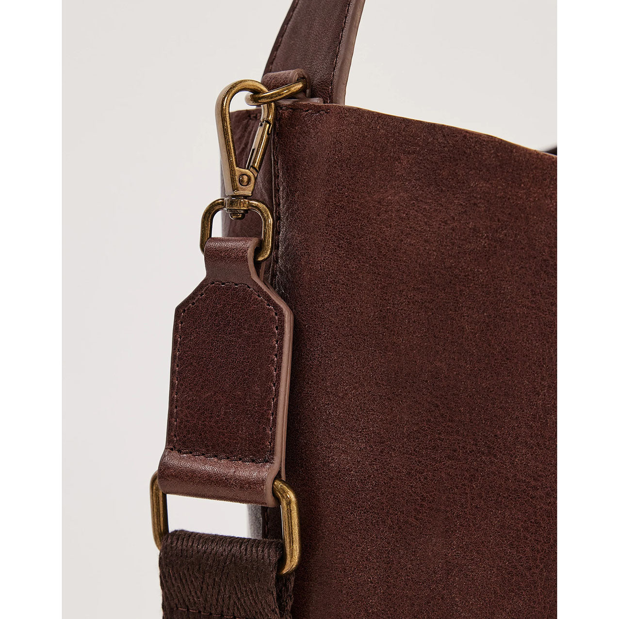 Carmen Bucket Bag Chocolate