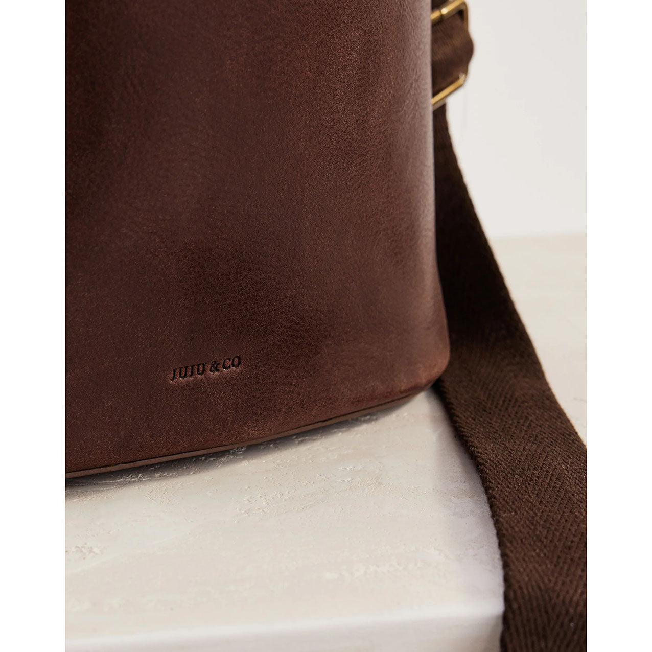Carmen Bucket Bag Chocolate