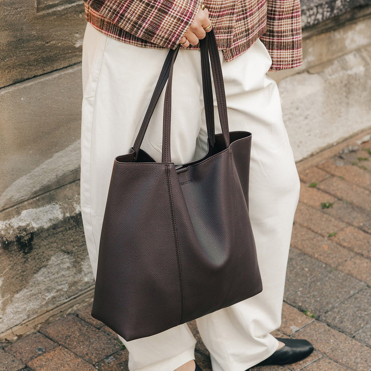 Colby Tote Bag Chocolate