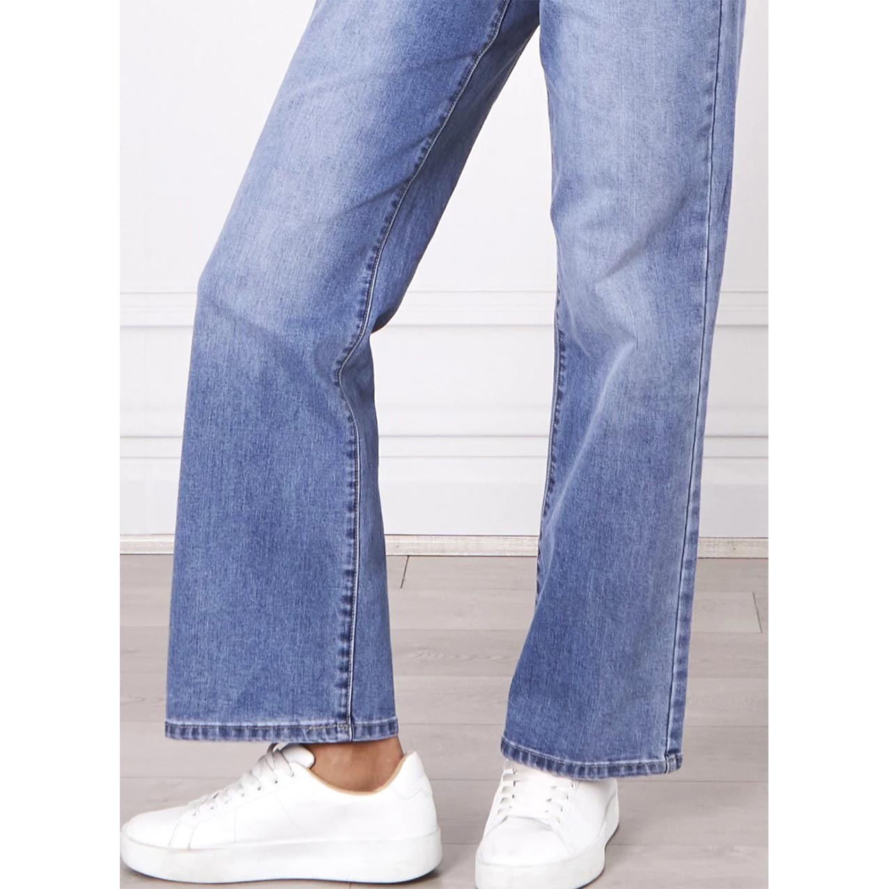 Demi Wide Leg Jean