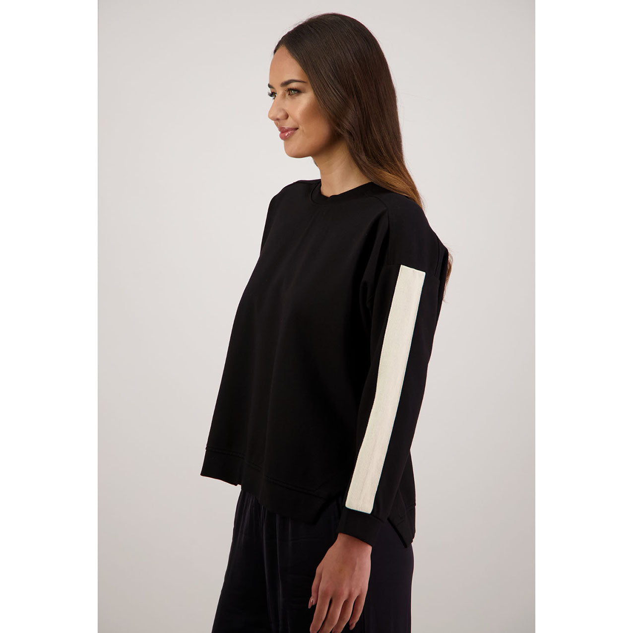 Holmes Top Black