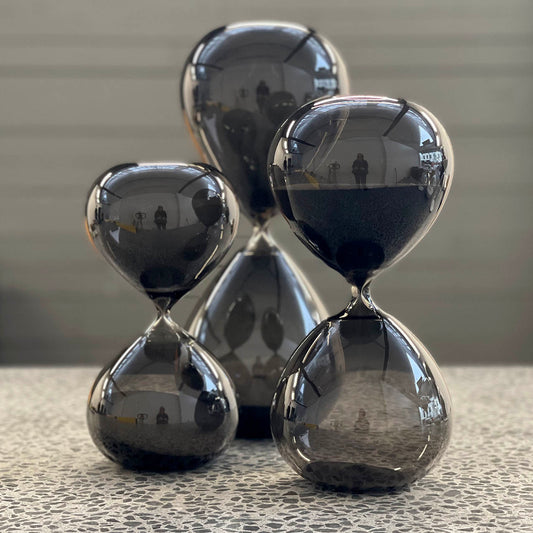 Hourglass Smoke/Black