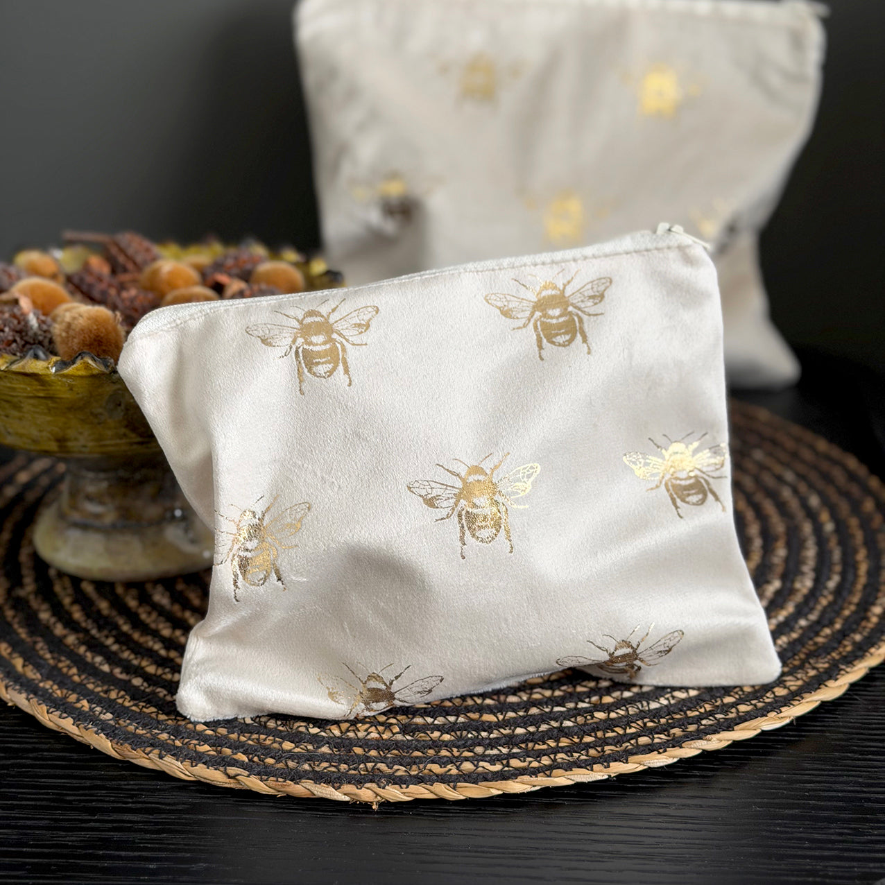 Velvet Bee Cosmetic Bag Peal/Gold