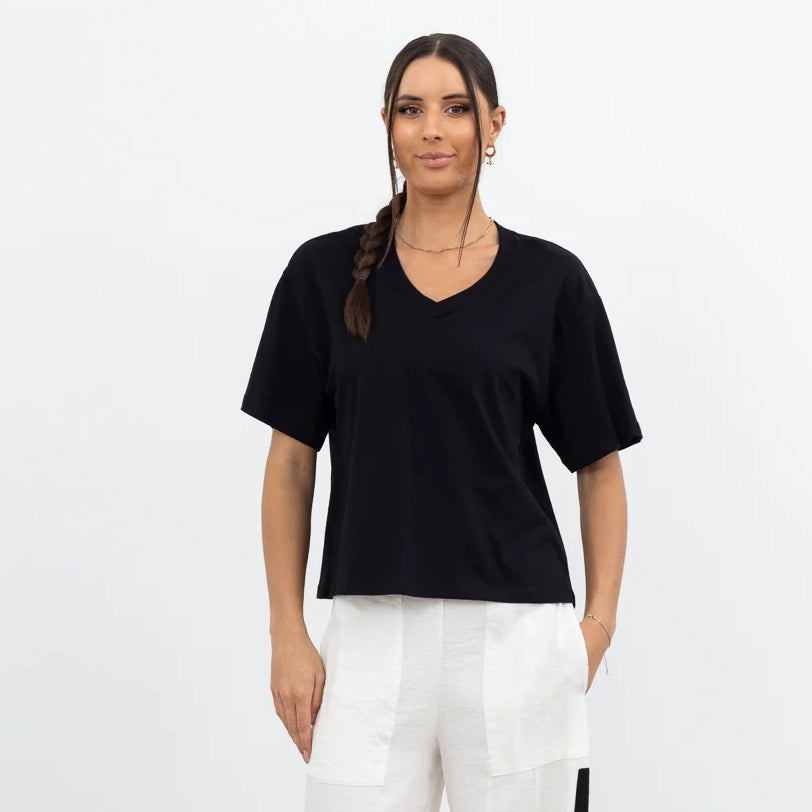 Motion Moods V Tee Black