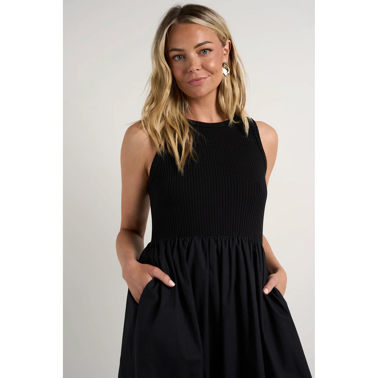 Indispensable Black Crew Neck Contrast Midi Dress