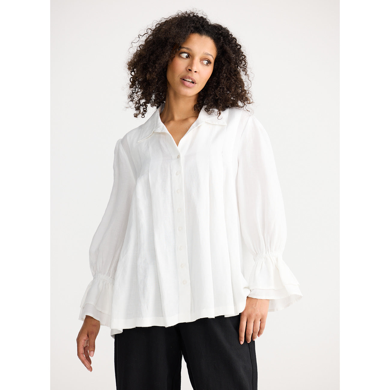 Aeris Shirt White