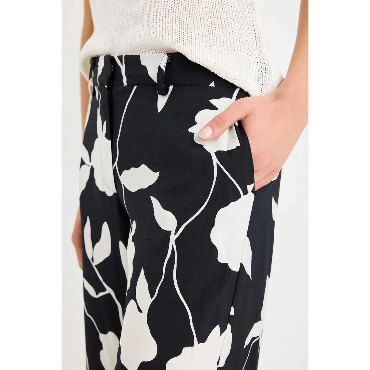 Beneficial B&W Floral Flat Front Elastic Back Pants