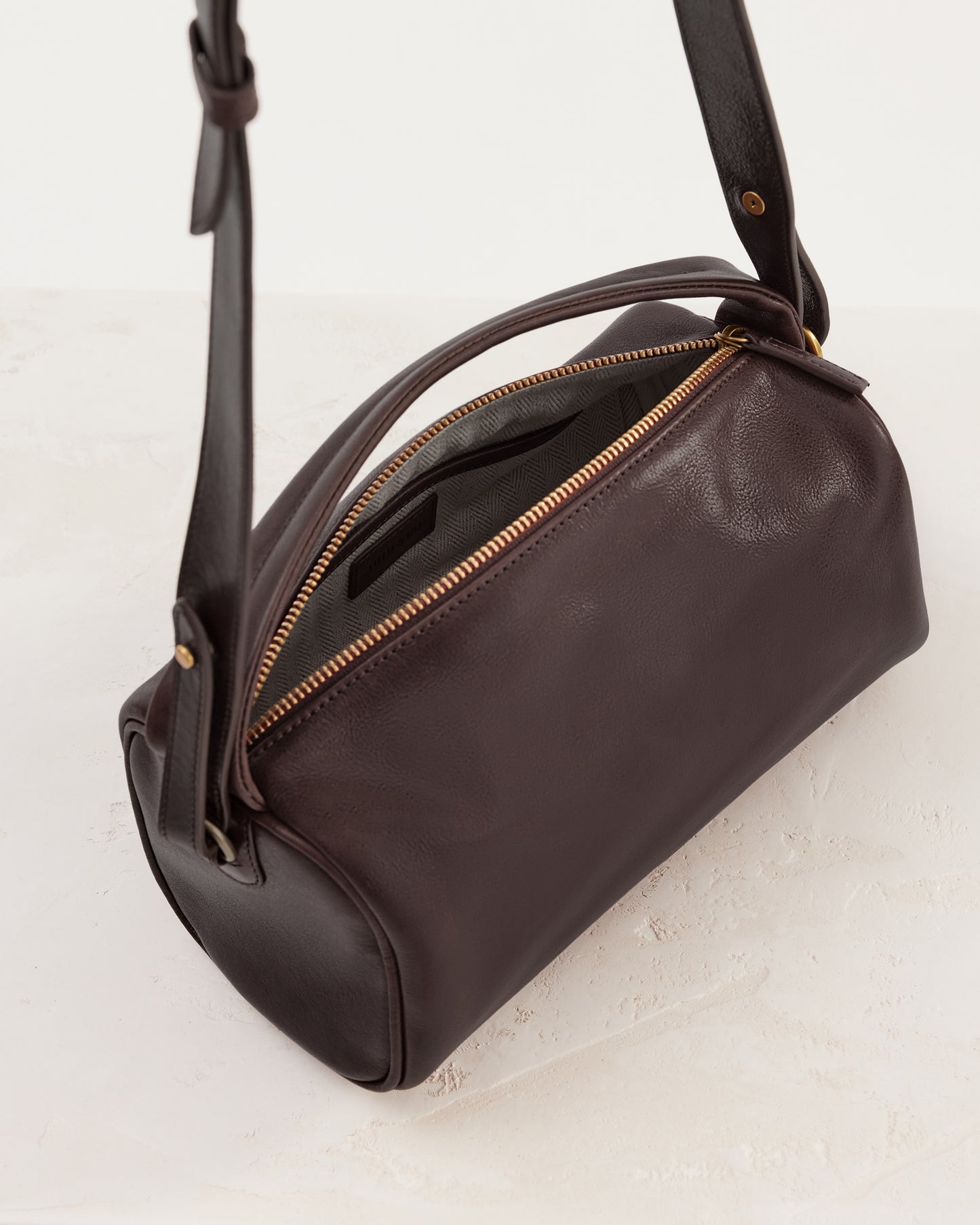 Small Bolster Bag Mahogany