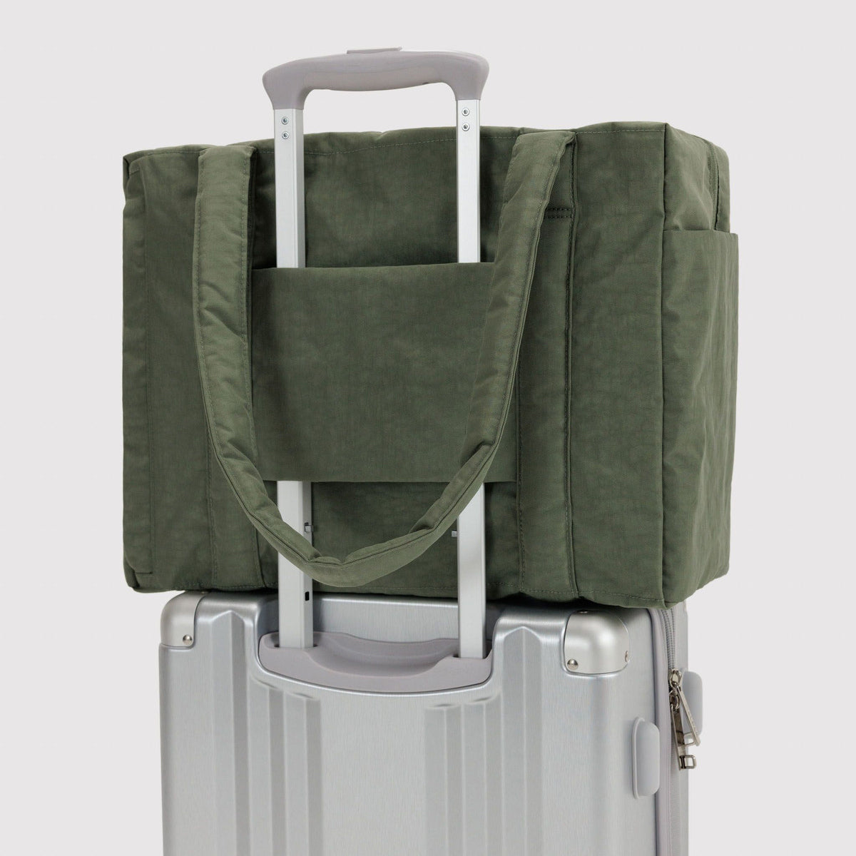 Baggu Small Cloud Carry-On Caper