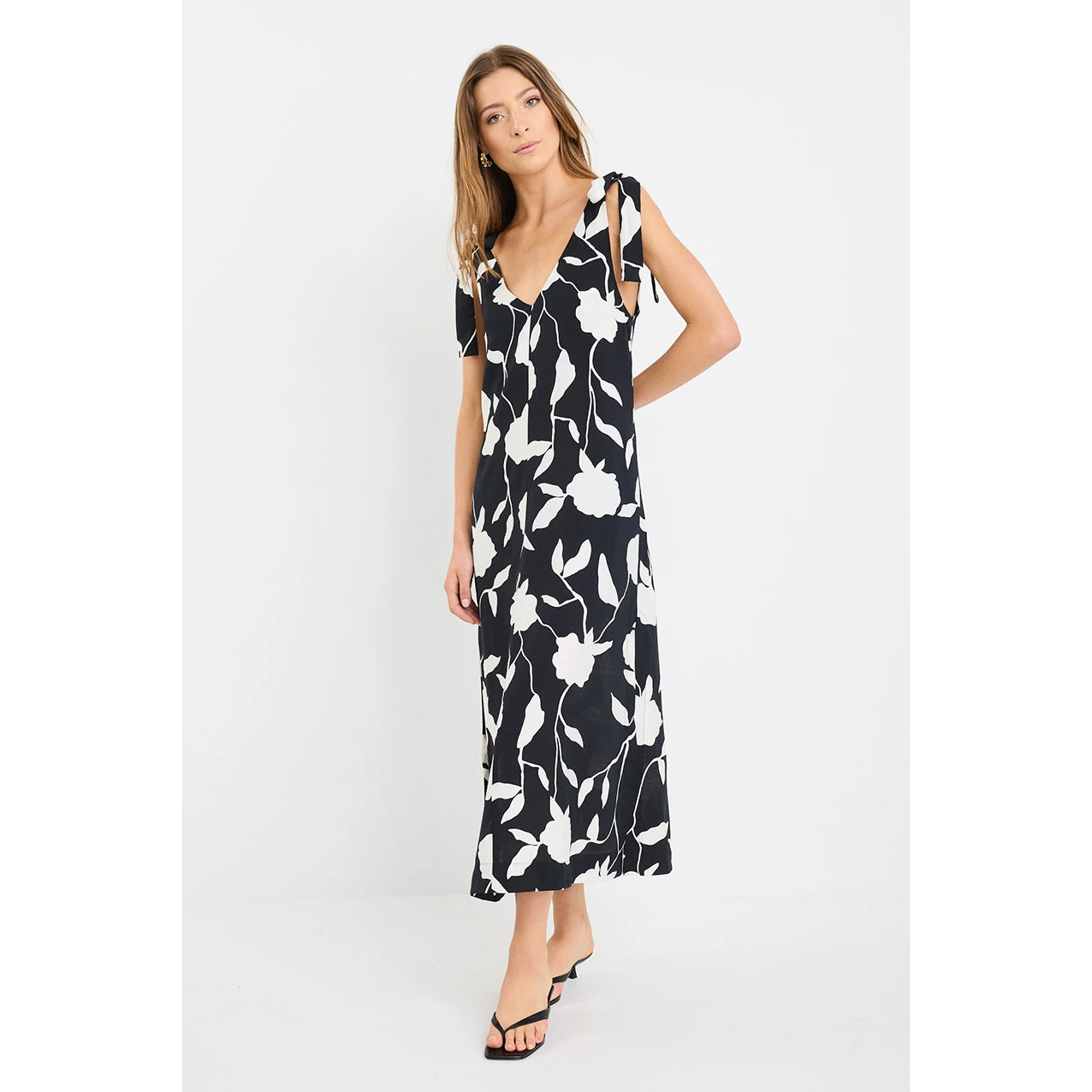 Spontaneous B&W Floral Tie Shoulder Relaxed Midi Dress