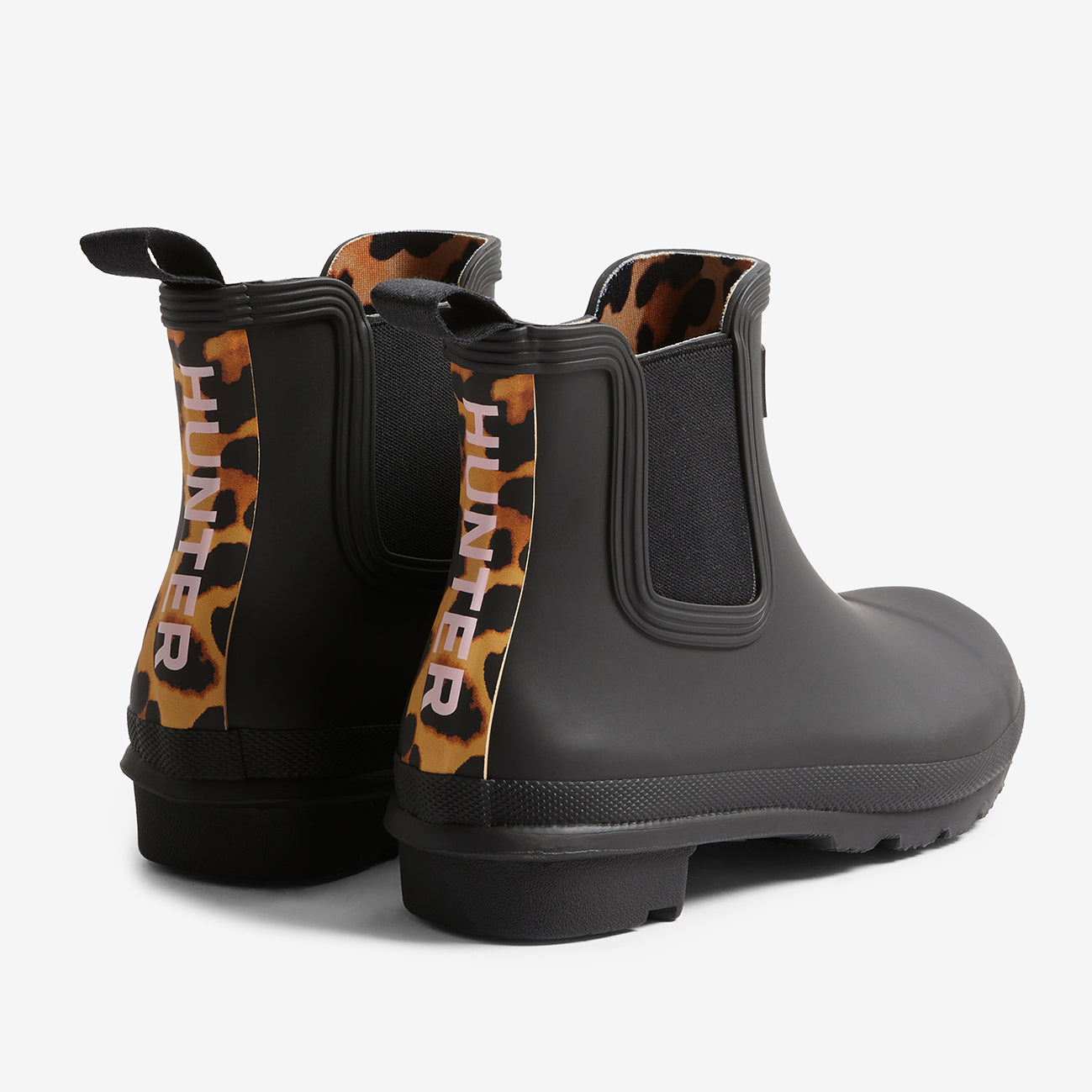 Women's Chelsea Leopard Backstrap Boot Black