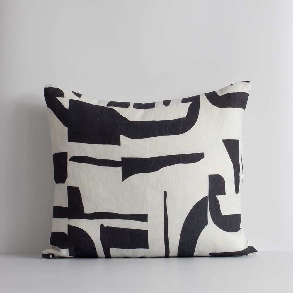 Isla Cushion Black 45x55 Feather Inner