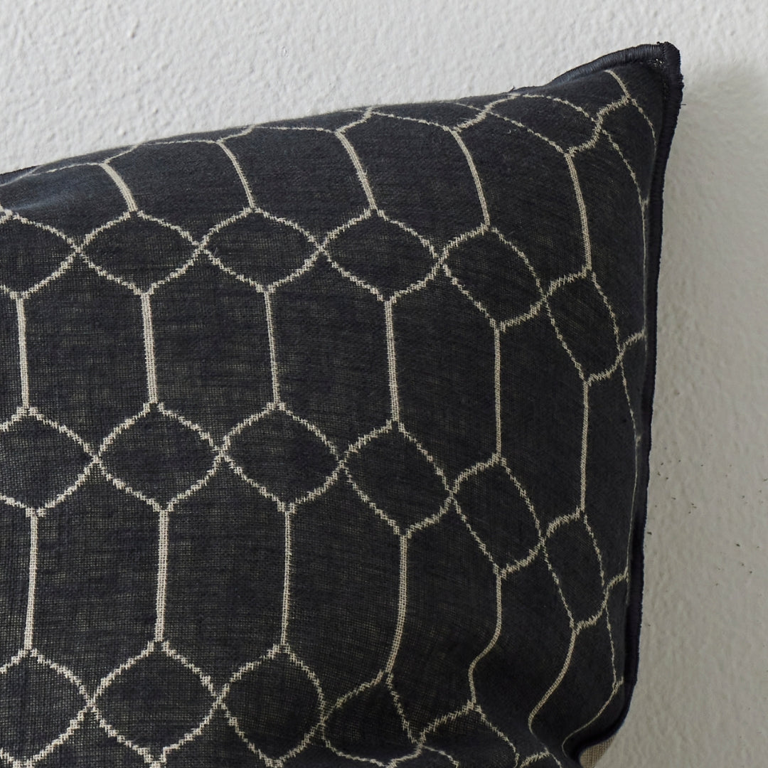 Vaucluse Cushion Midnight w Feather Inner 50x50